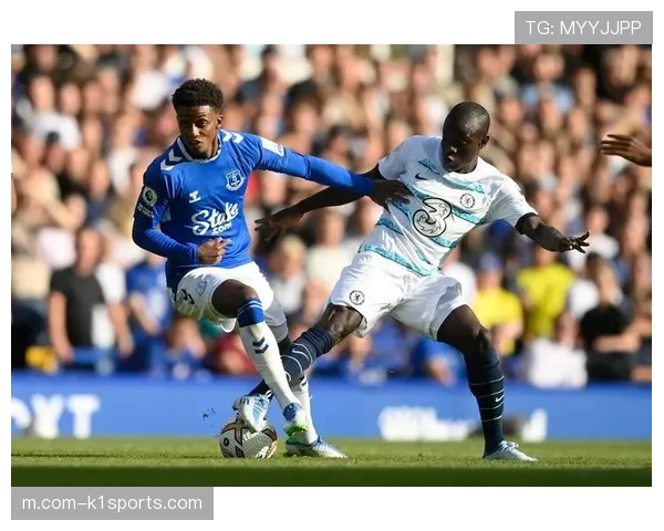 里昂攻防转换控场效率分析 伤病影响中场衔接流畅度